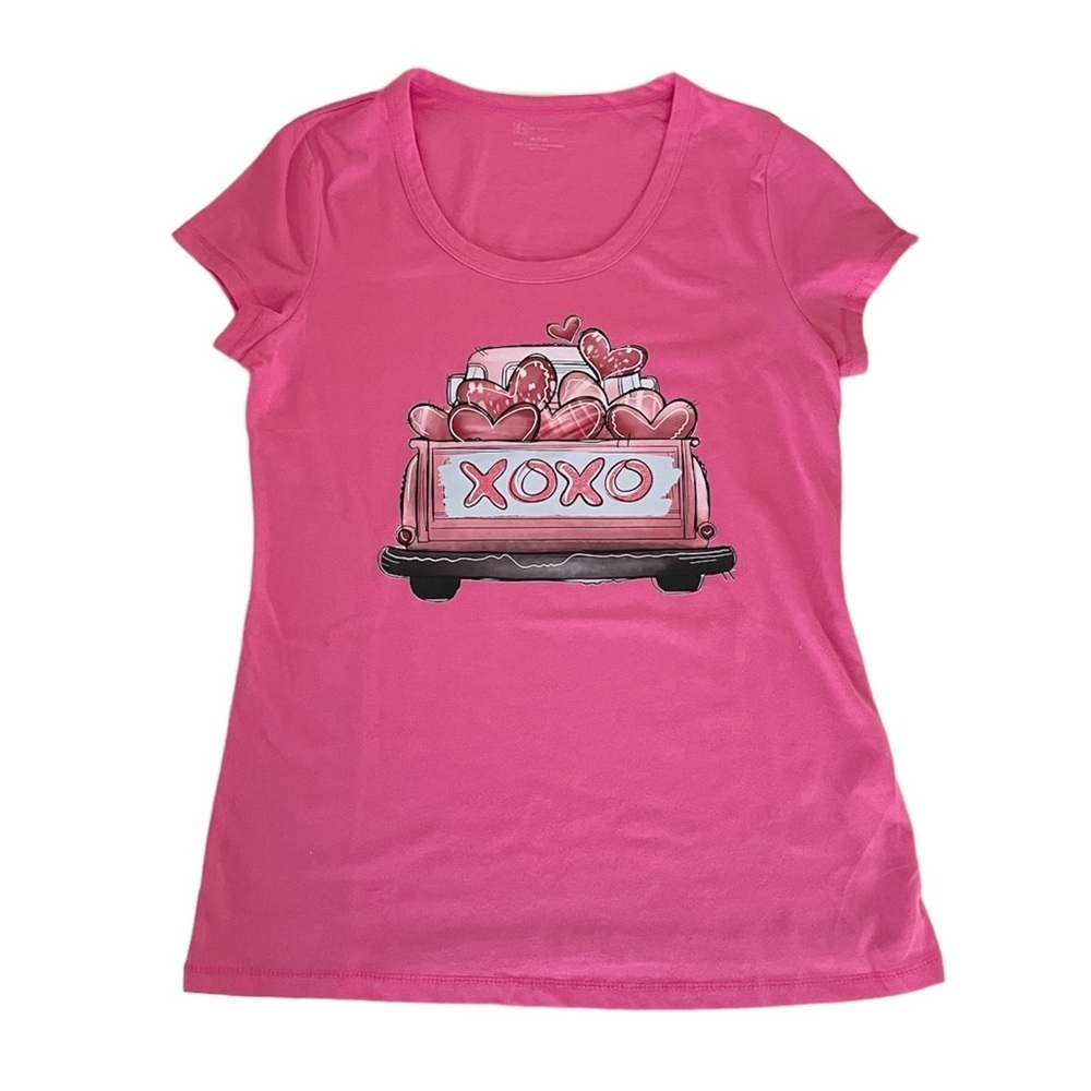 No Boundaries Custom Valentine’s Day Scoop Tee Short Sleeve Juniors Medium (7-9)